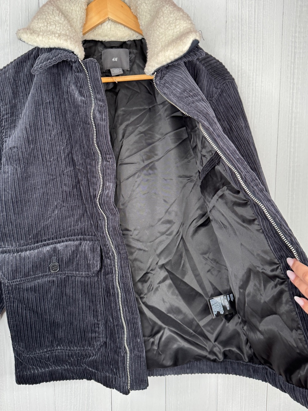 H&M Navy Corduroy Jacket with Detachable Sherpa Collar - Picture 5 of 9